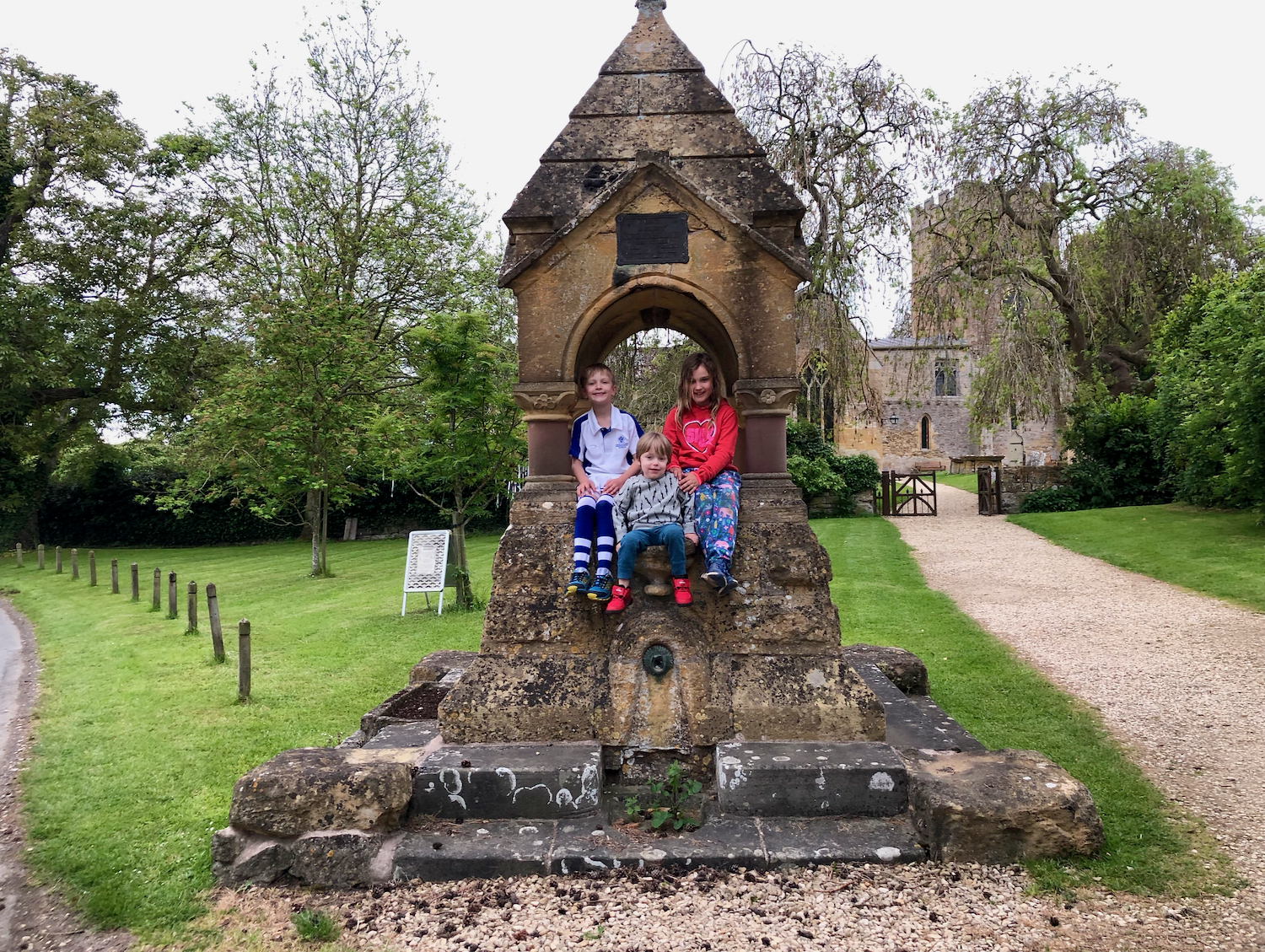 Travel Guide: London & The Cotswolds, Raise Magazine